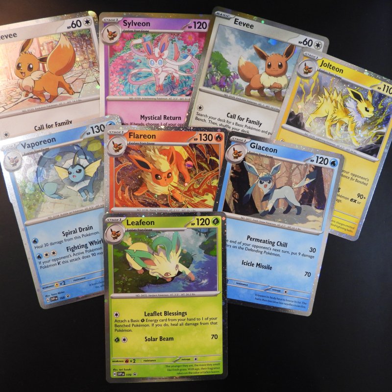 Eeveelutions SVP Eevee / Flareon / Vaporeon / Jolteon / Leafeon / Glaceon / Sylveon