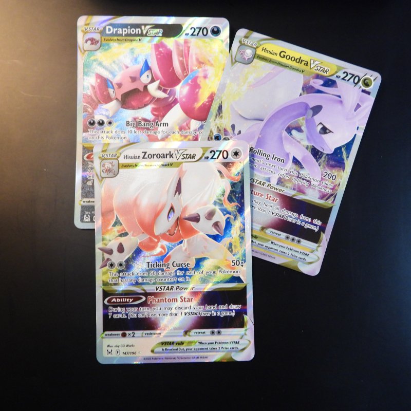 V star bundle: Hisuian Zoroark, Goodra, Drapion